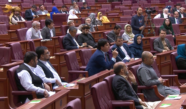اعضای کمیسیون نظارت برتطبیق قانون اساسی به نشست استجوابیه‎ مجلس نمایندگان حاضر نشدند