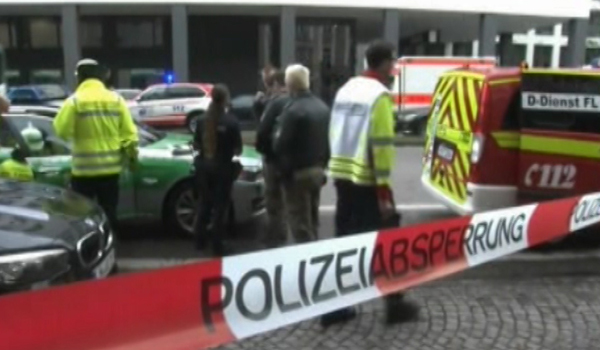 یک فرد ناشناس در مونیخ آلمان با چاقو به عابران حمله کرده است
